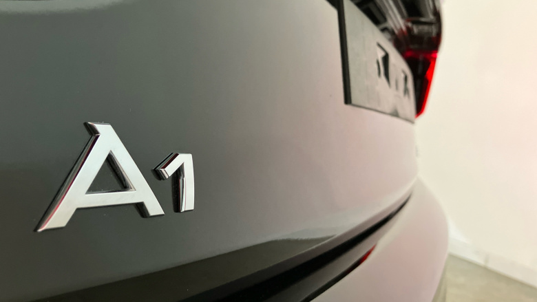 Audi A1 25 TFSI S Line 5dr S Tronic Petrol Hatchback